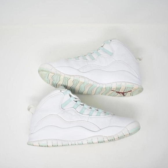 2005 Jordan 10 Retro “Ice Green”